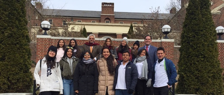 Estudiantes de los programas Administración de Negocios Internacionales e Ingeniería Industrial, junto con sus respectivos directores de Programa, visitaron la Universidad Estatal de Pensilvania (PSU).